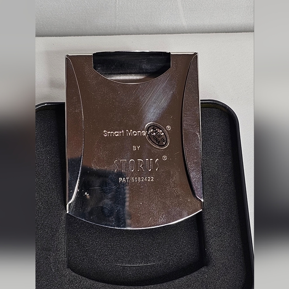 Storus Smart Money Clip - Picture 4 of 4